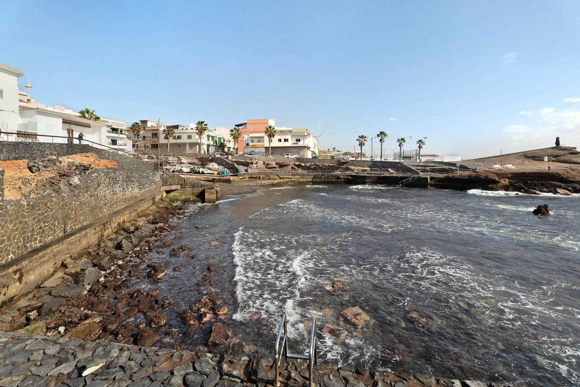 Apartamento Coral La Jaca Bagian luar foto