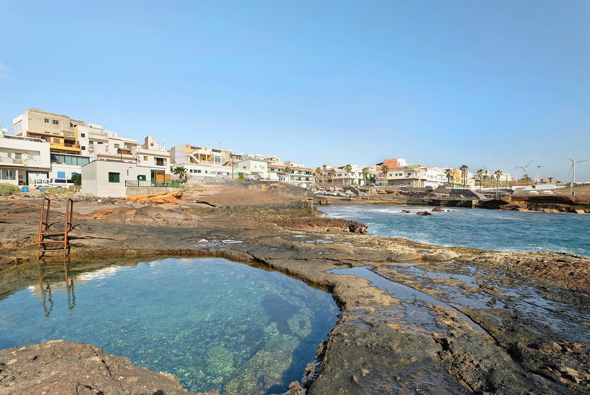 Apartamento Coral La Jaca Bagian luar foto